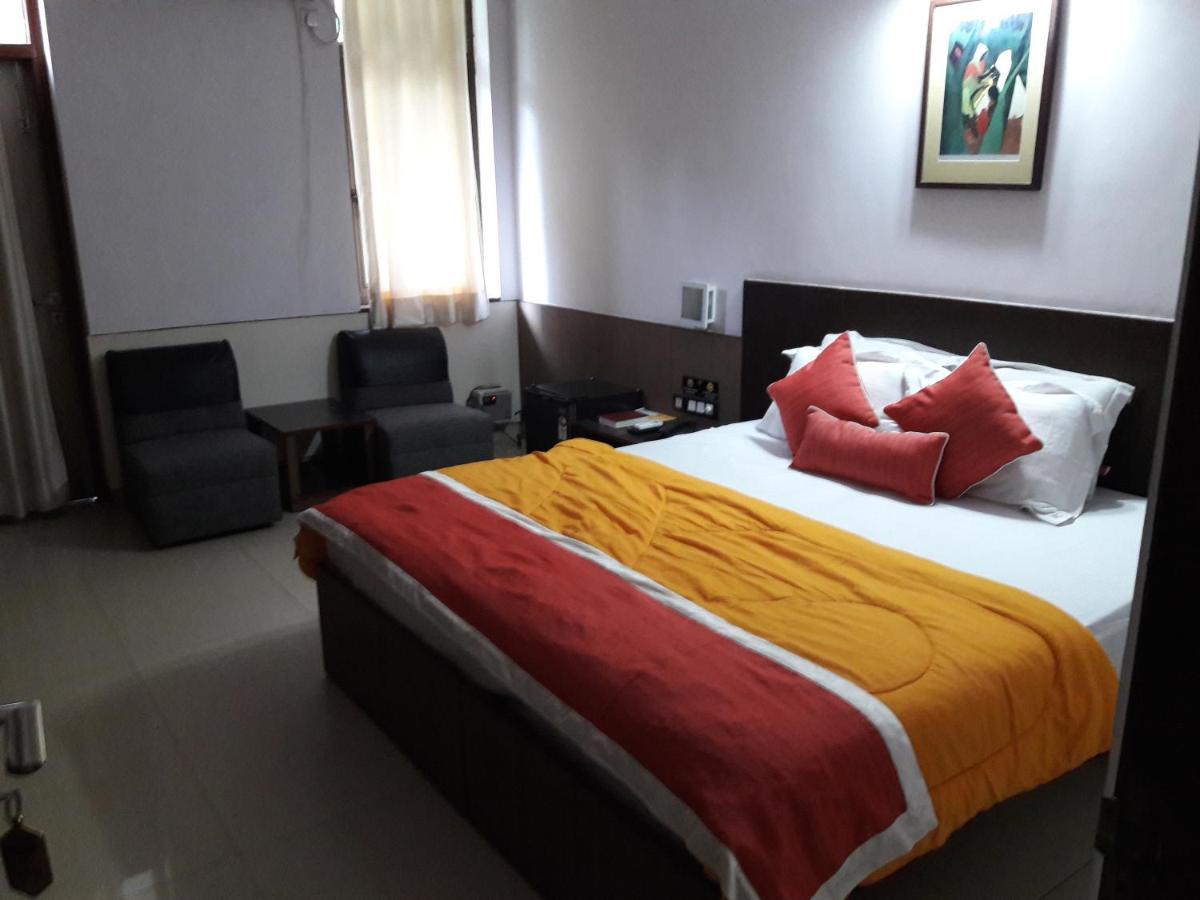 New Delhi Ymca Tourist Hostel Exterior foto