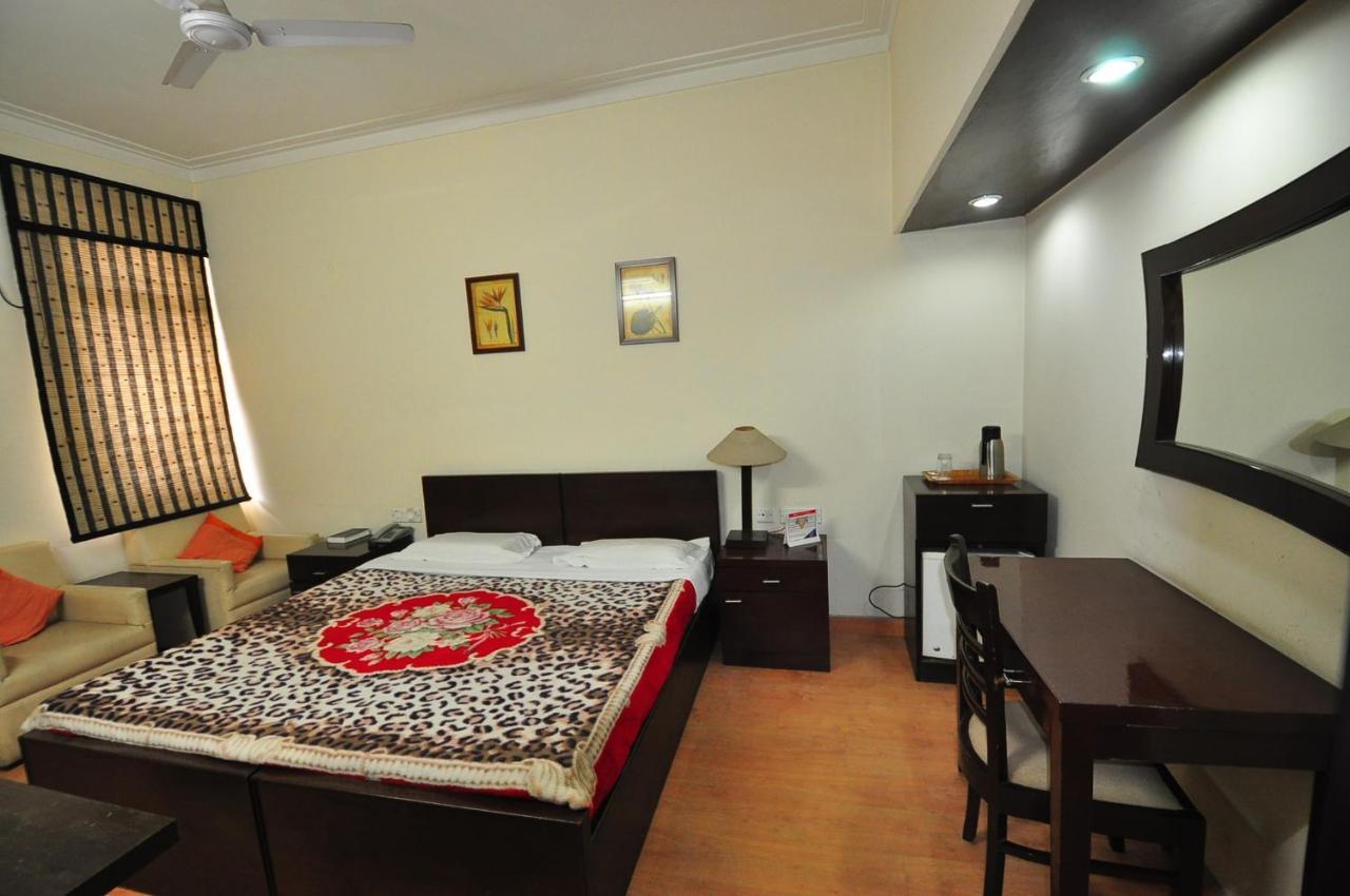 New Delhi Ymca Tourist Hostel Exterior foto
