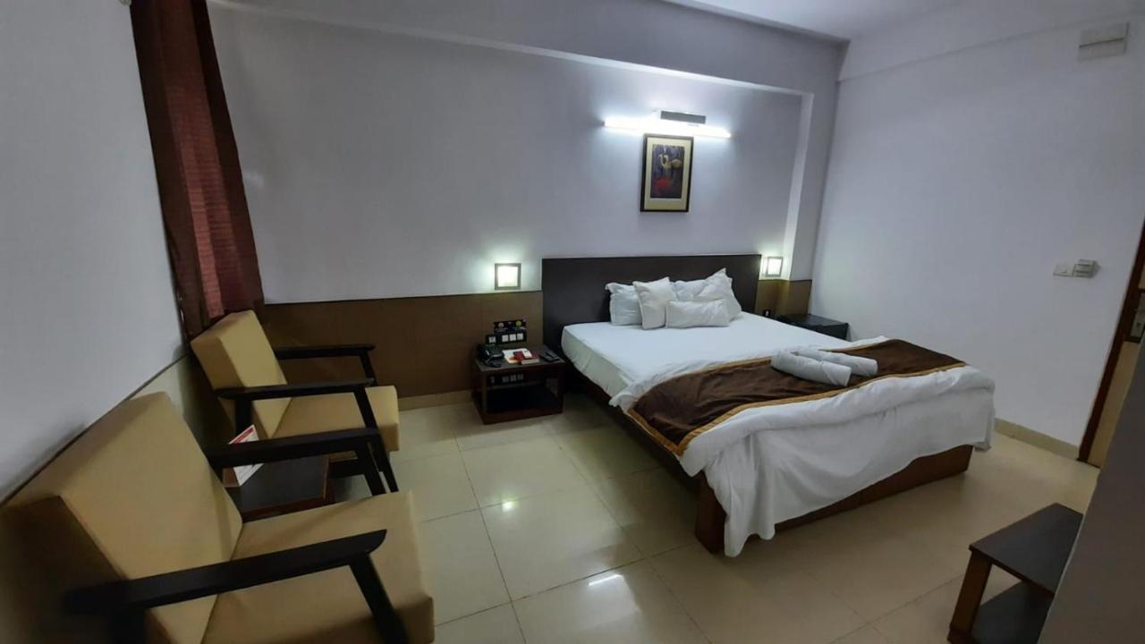 New Delhi Ymca Tourist Hostel Exterior foto
